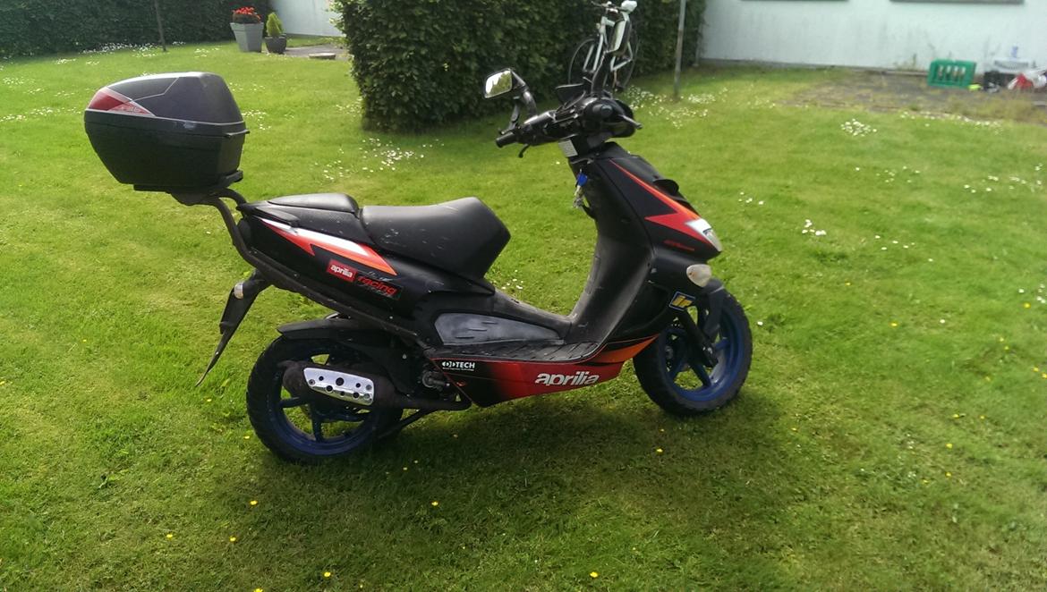 Aprilia SR50 Di-Tech billede 5