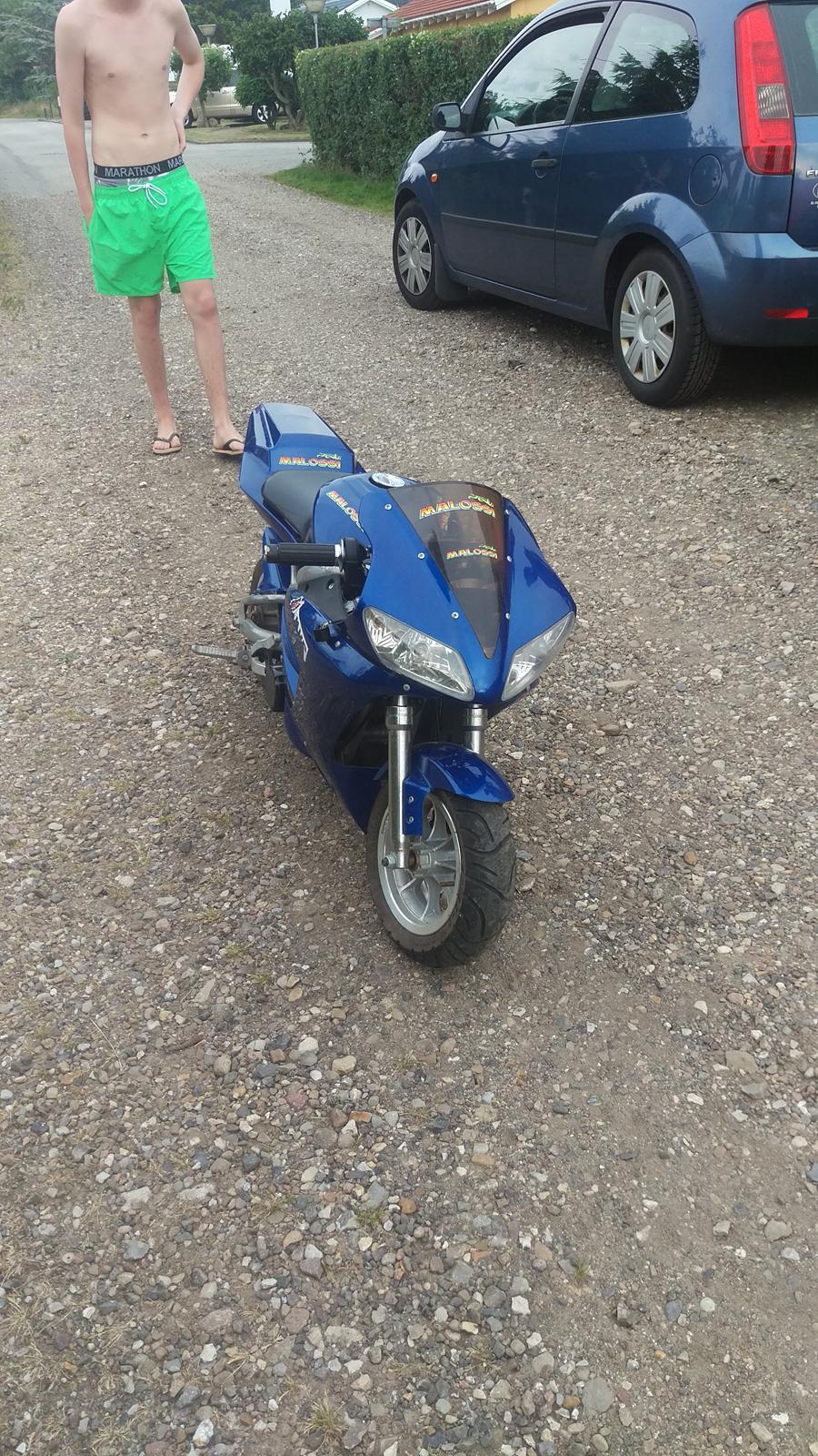 MiniBike x7 49cc billede 1