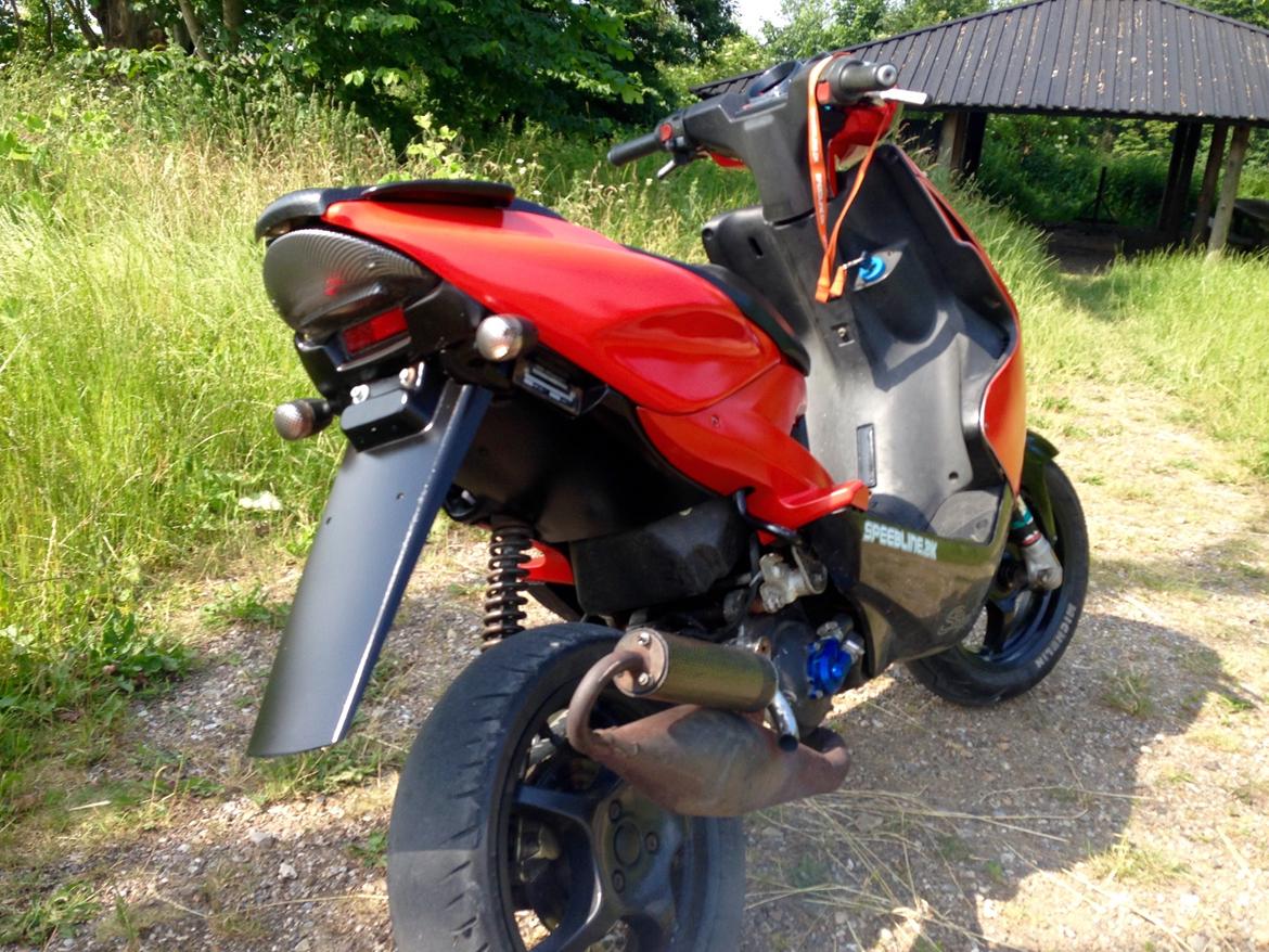 Yamaha Aerox LC - solgt - paint done billede 6