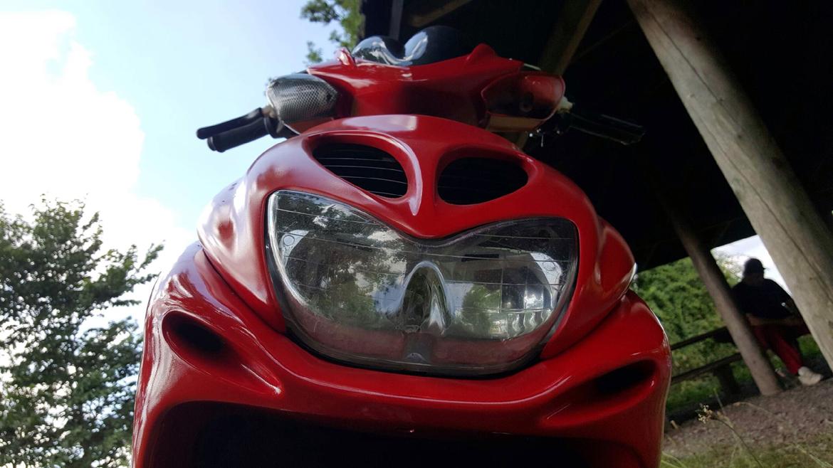 Yamaha Aerox LC - solgt - paint done billede 5