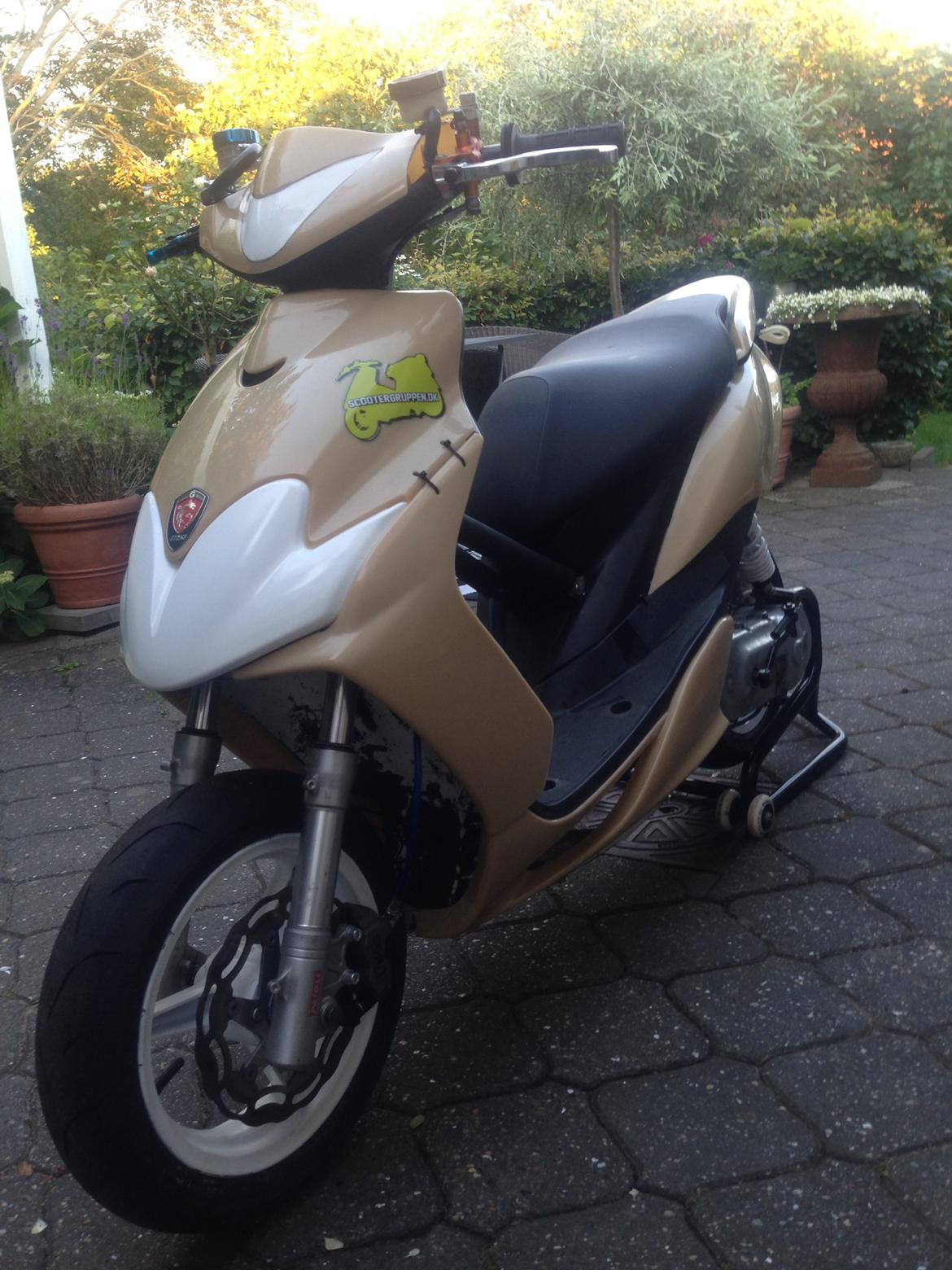Yamaha Jog RR 12" DD PN billede 2