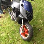 Aprilia Sonic med Yamaha jog r motor