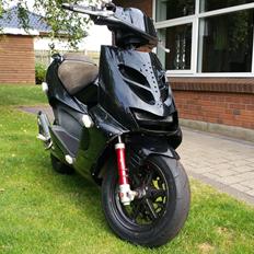 Aprilia Aprilia SR70 LC DD "HUGGET OP"