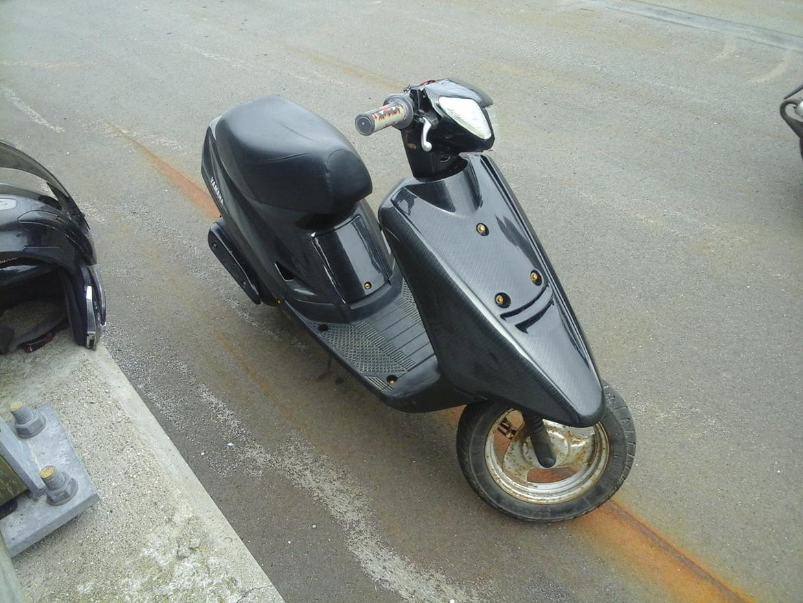 Yamaha Jog Carbon/Gold billede 5