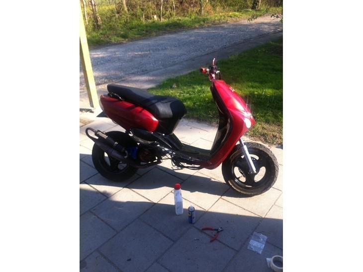 Yamaha neos billede 4