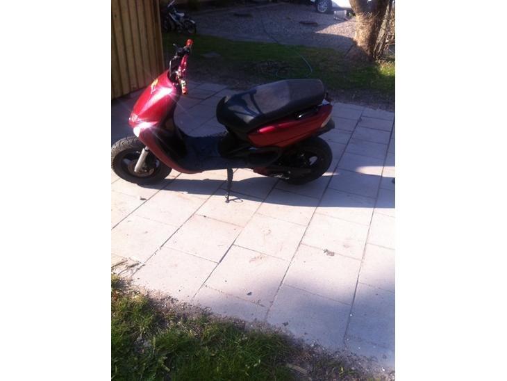 Yamaha neos billede 2