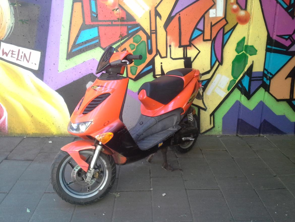 Aprilia sr 50 lc solgt billede 1