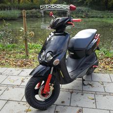 Yamaha Neos