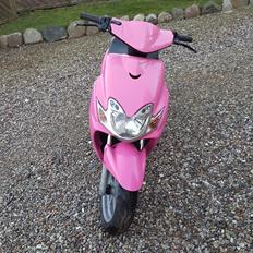 Yamaha Jog r (Pink Lady)