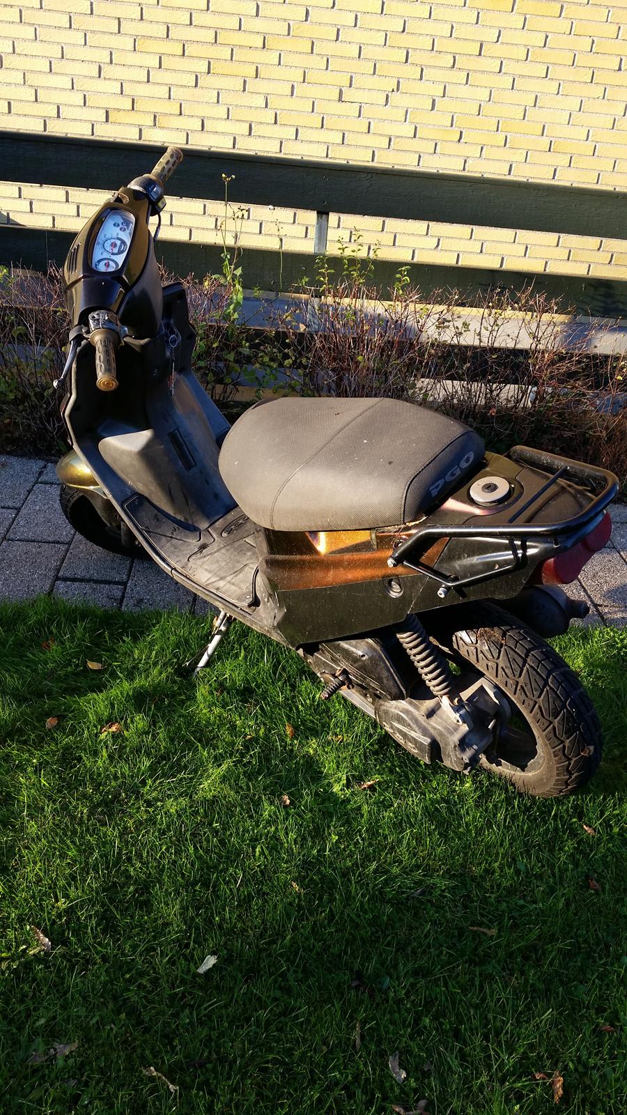 PGO Hot 50 billede 4