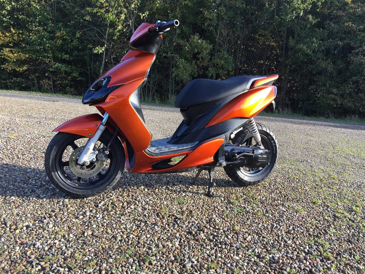 Yamaha jog r  billede 2