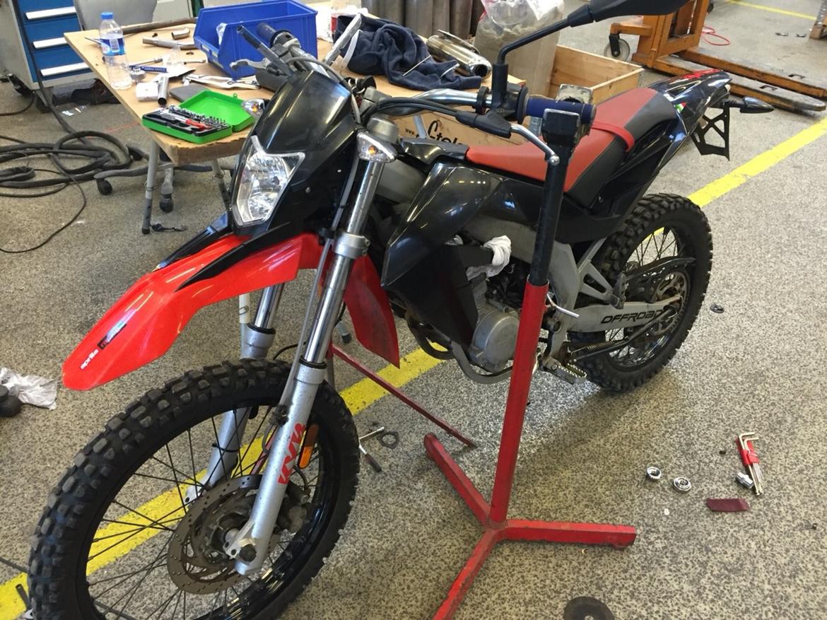 Aprilia RX 50 - Under renovering billede 2