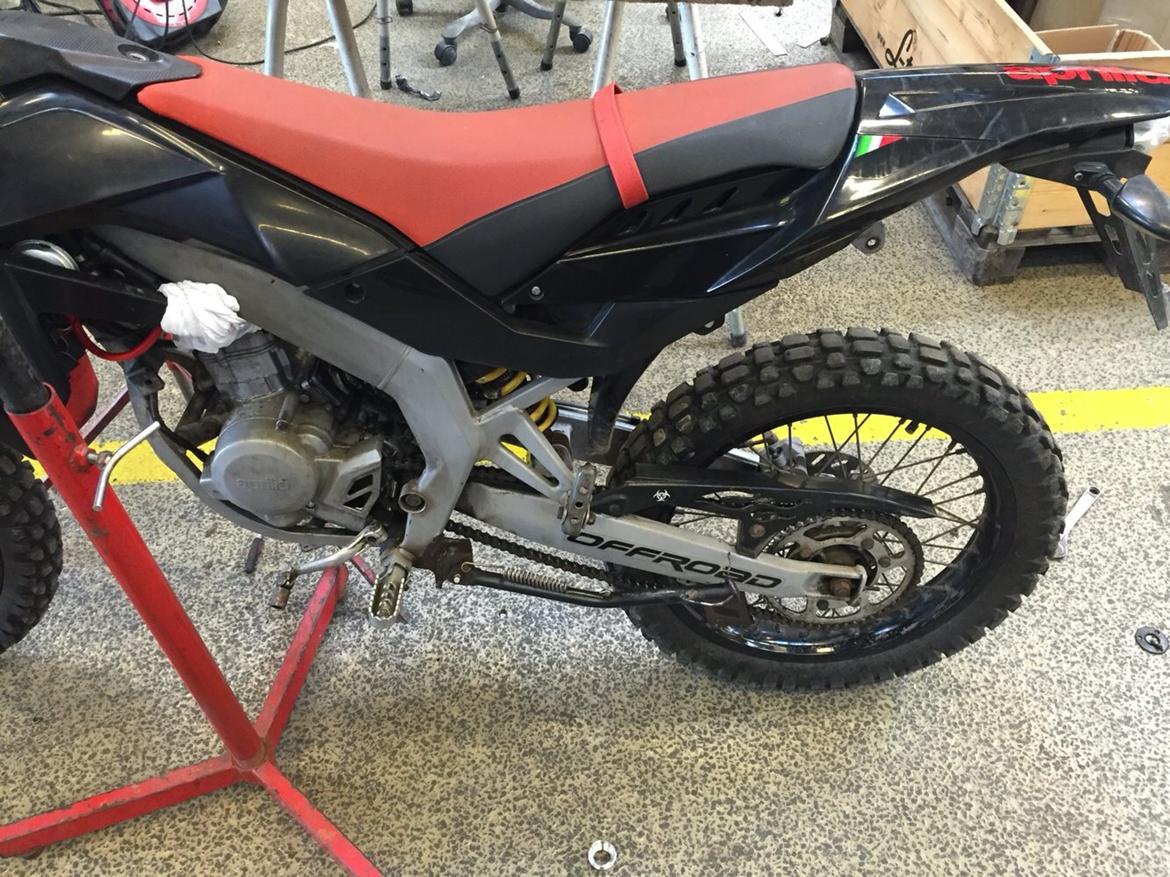 Aprilia RX 50 - Under renovering billede 3