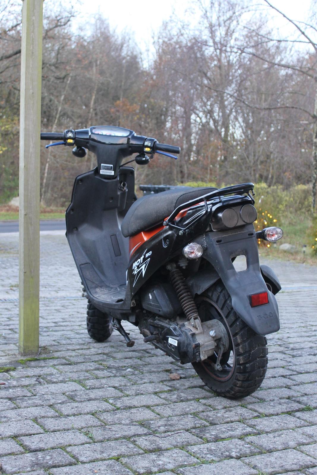 PGO Hot 50 ( STD ) SOLGT FOR 5000 kr billede 6