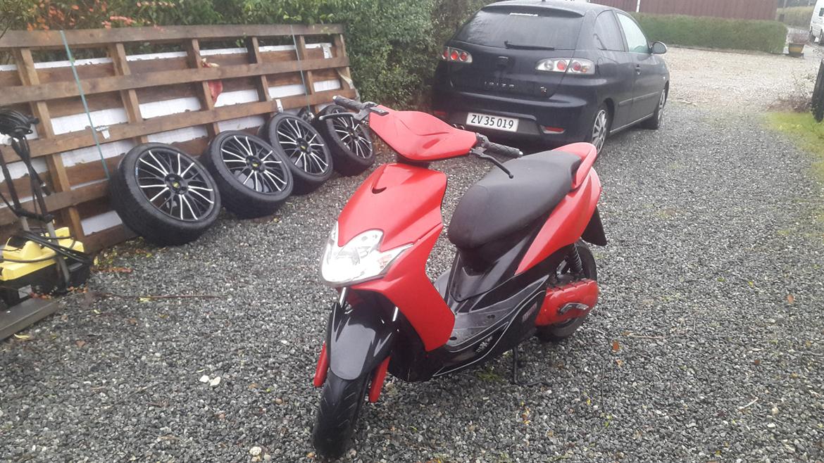 Yamaha  Yamaha jog r solgt 4750 billede 1