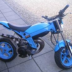 Suzuki Street Magic (fighter)