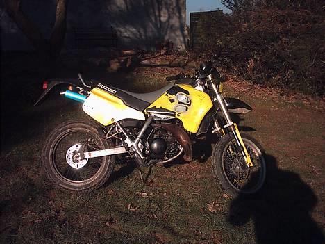 Suzuki smx solgt - den er hvid nu billede 1