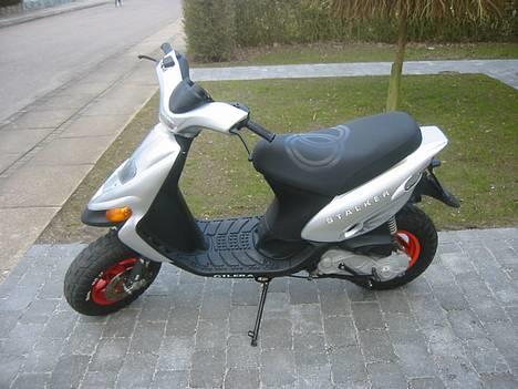 Gilera Stalker - Hele scooteren fra venstre... billede 2