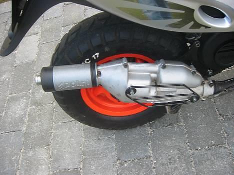 Gilera Stalker - En fin Polini No Smoking pot giver godt i forhold til den normal der har et meget lille forrør... billede 6