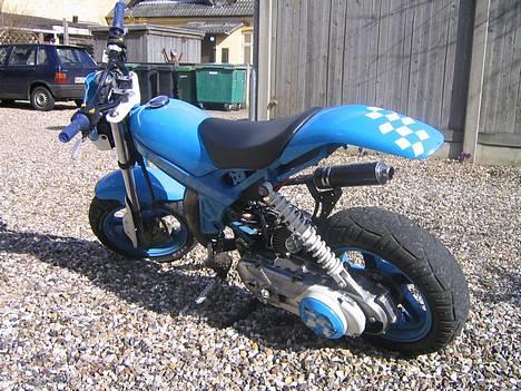 Suzuki Street Magic (fighter) billede 7