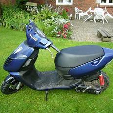 Aprilia Sonic Gp (SOLGT)