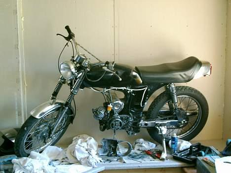 Yamaha BWS NG SOLGT - min brors yamaha 4g----http://www.scootergalleri.dk/html/gal_visbil.asp?ID=48668 billede 11