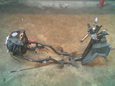 Yamaha Jog space projekt *Solgt* - her er mit stel så som det står nu... billede 9