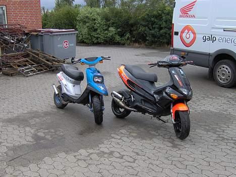 Gilera Runner LC Solgt - Min runner og en af mine venners scooter billede 11
