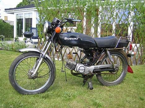 Suzuki dm50 samurai ¤STJÅLET¤ - Den skal nok blive flot, skal bare lige igang. billede 1