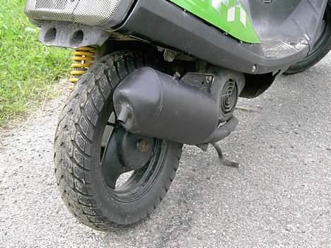 Yamaha jog AS[ BYTTET TIL SONIC] - gammel udst. std. sonic men er skiftet ud med knæk udst. ( ukendt) billede 8