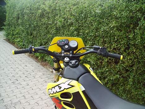 Suzuki RMX (Solgt) billede 4