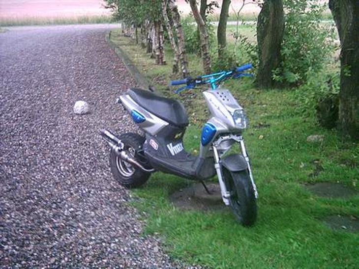 {{currentPhoto.altText}} billede {{currentPhoto.number}}