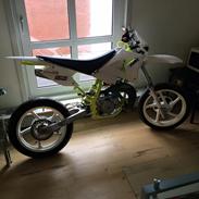 Aprilia supermotard byted til kawawasaki kx 250cc 1990