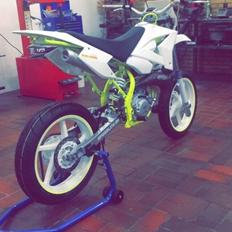 Aprilia supermotard byted til kawawasaki kx 250cc 1990