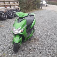 Yamaha  Yamaha jog r solgt 5200 kr.