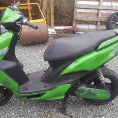 Yamaha  Yamaha jog r solgt 5200 kr.
