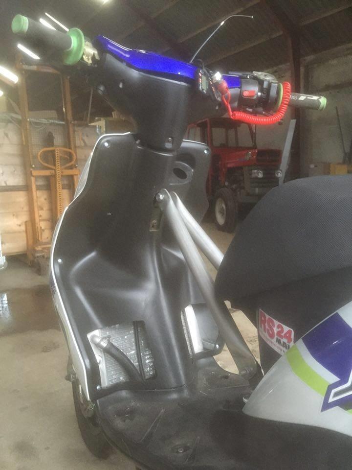 Yamaha jog rr billede 5