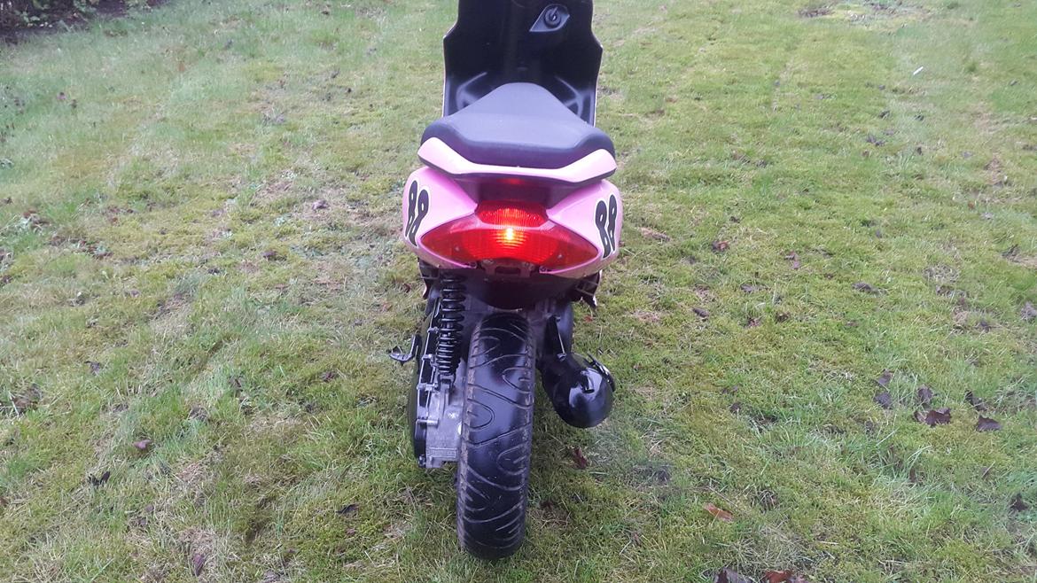 Yamaha jog r solgt for 7400 kr  billede 3