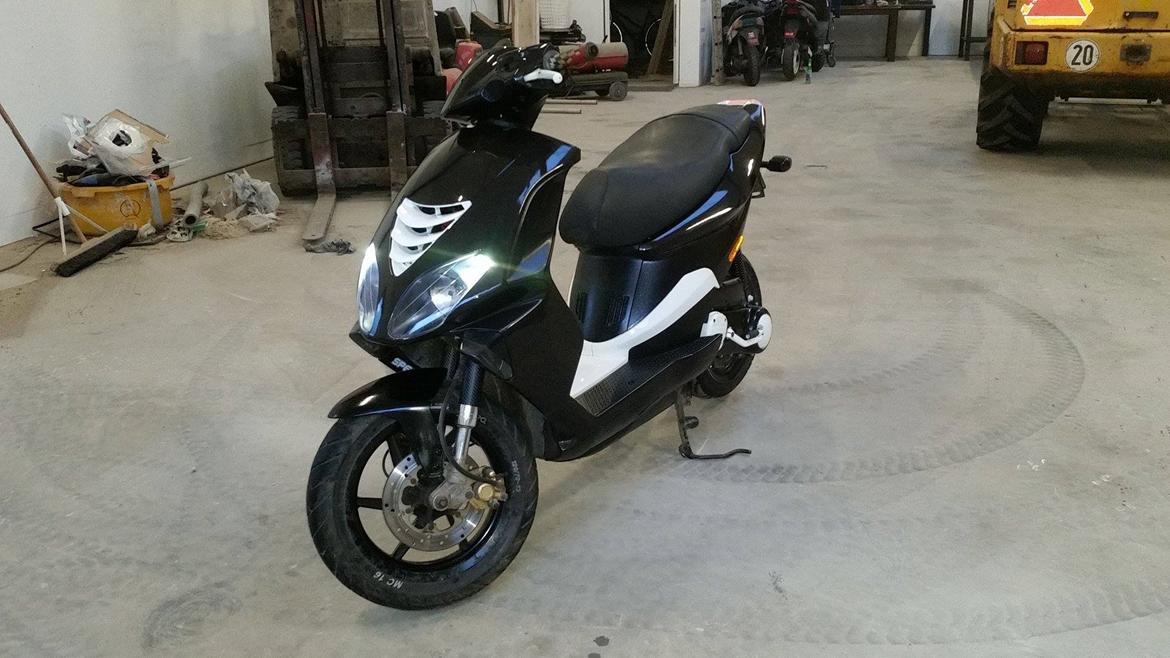 Piaggio NRG POWER DT HIPER 2 PRO billede 4