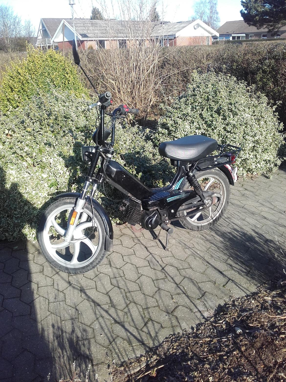 Tomos Standard - Venstre side billede 1