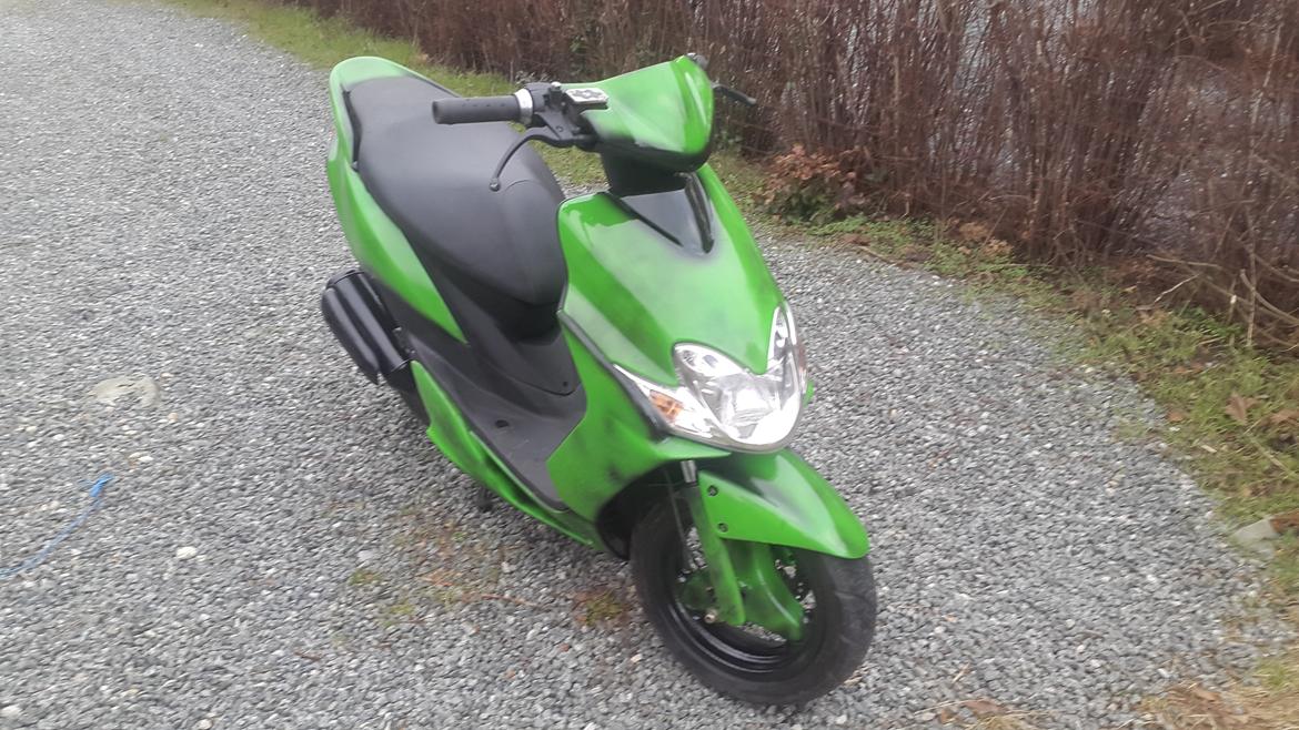 Yamaha  Yamaha jog r solgt 5200 kr. billede 7