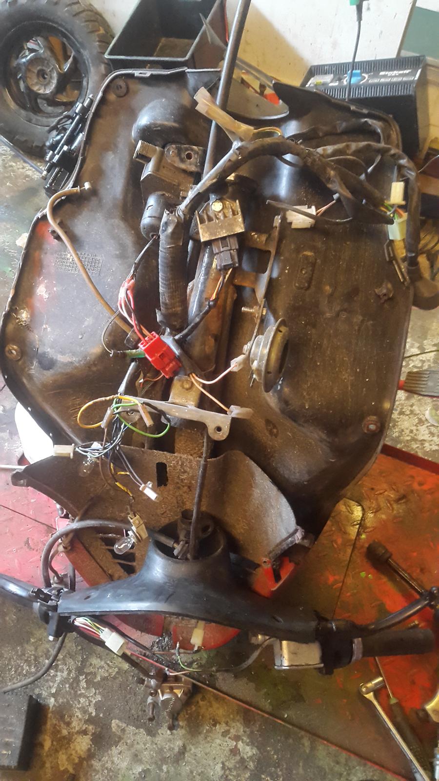 Yamaha  Yamaha jog r solgt 5200 kr. billede 13