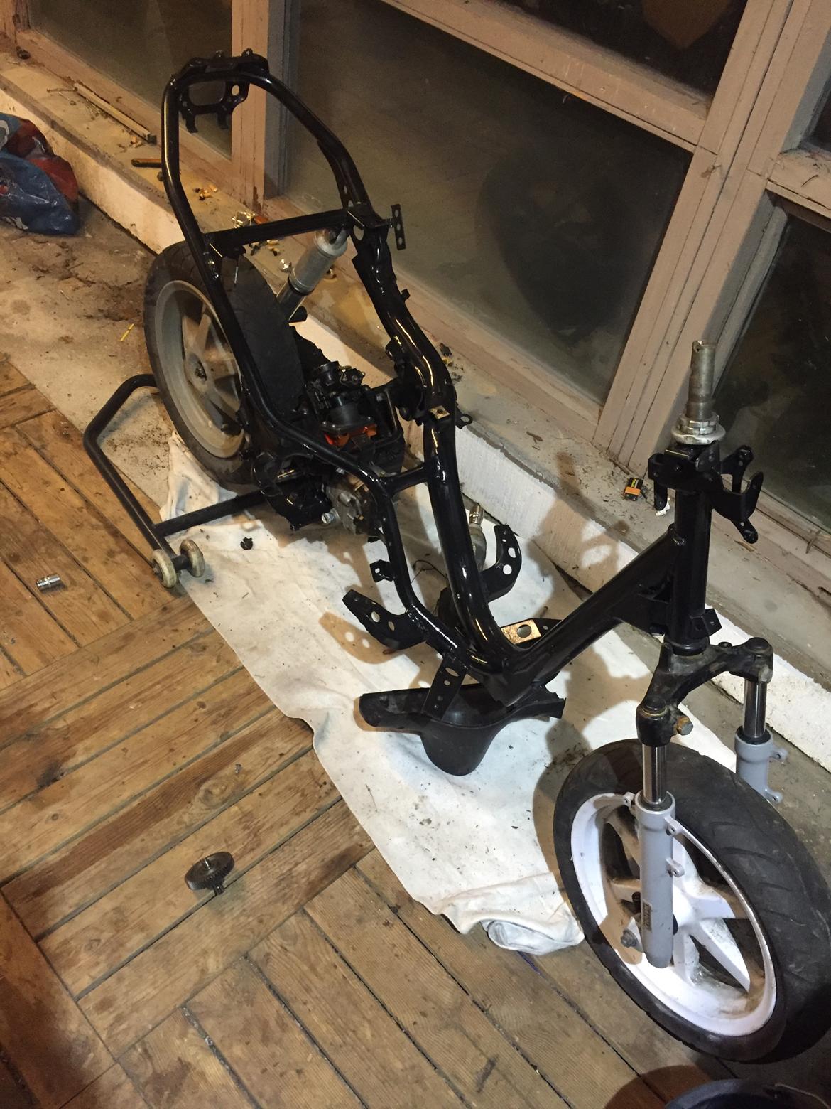 Yamaha JOG R TEAMSPEED **PROJEKT 90% FÆRDIGT** billede 9