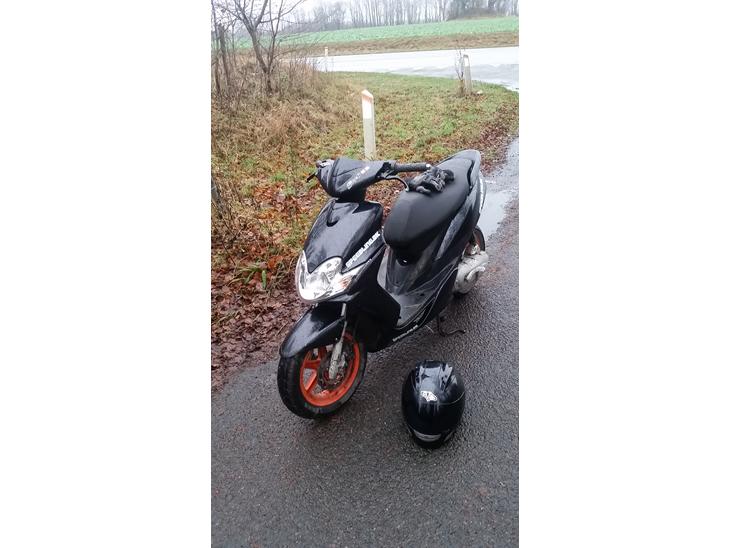 {{currentPhoto.altText}} billede {{currentPhoto.number}}