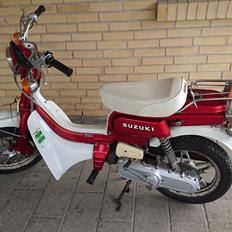 Suzuki fz50 metalicrød 