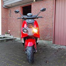 Peugeot speedfight 4