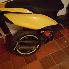 Yamaha jog r rox (solgt)