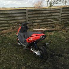 Aprilia SR50 LC "Solgt"