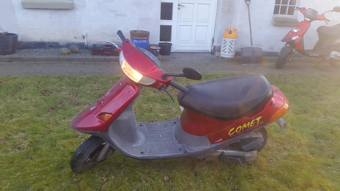 PGO pgo comet solgt for 3400 billede 2