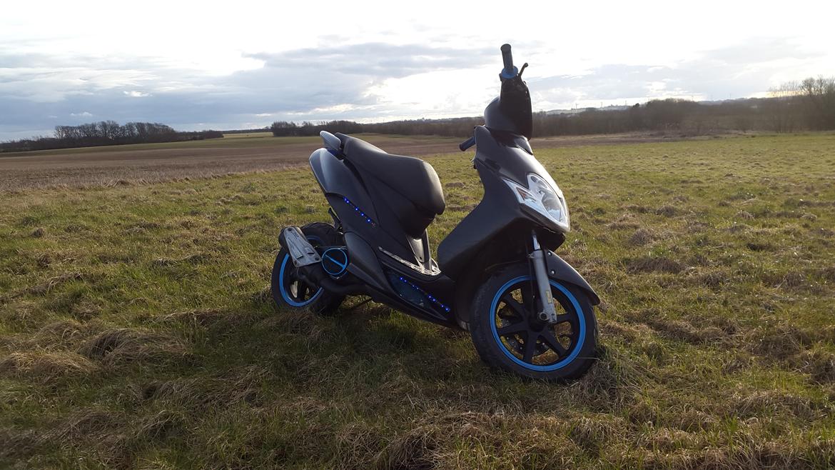 Yamaha JogR Carbon  billede 2